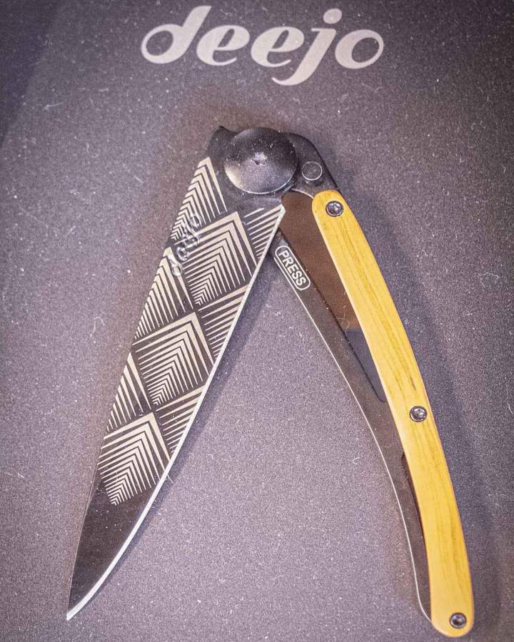 Vente de couteau de marque Saugues